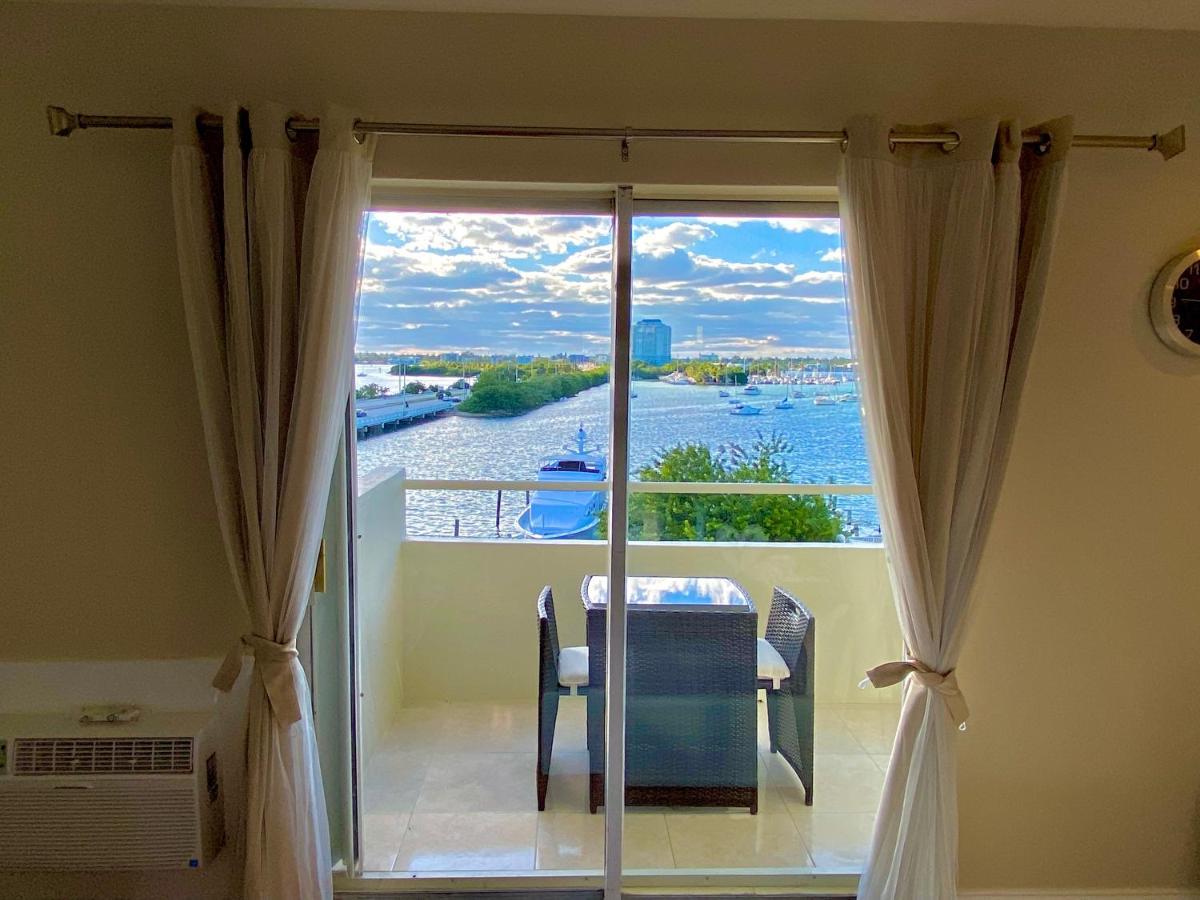 Modern Waterfront Apartment With Miami Skyline View, Free Parking 5 Mins Drive To Майами-Бич Экстерьер фото